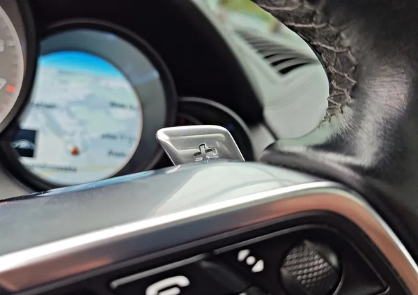 Porsche Cayenne cena 159900 przebieg: 130000, rok produkcji 2017 z Lubień Kujawski małe 781